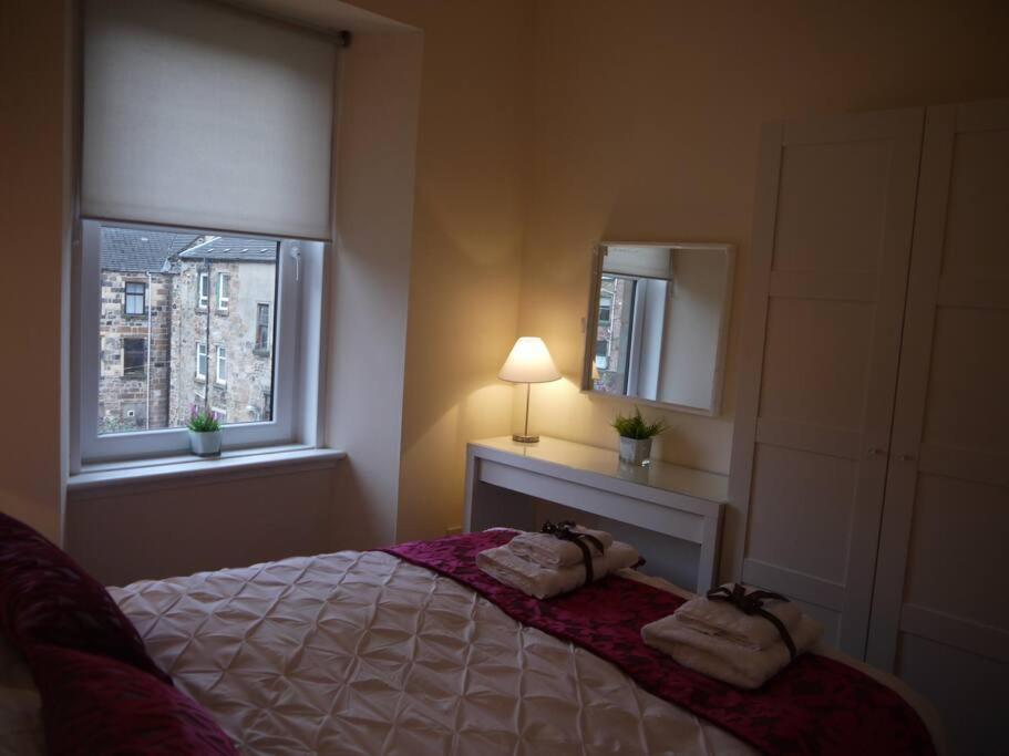 Fabulous Location, One Bedroom West End Flat, Just Off Byres Rd, Close To Sec & Hydro Glasgow Extérieur photo