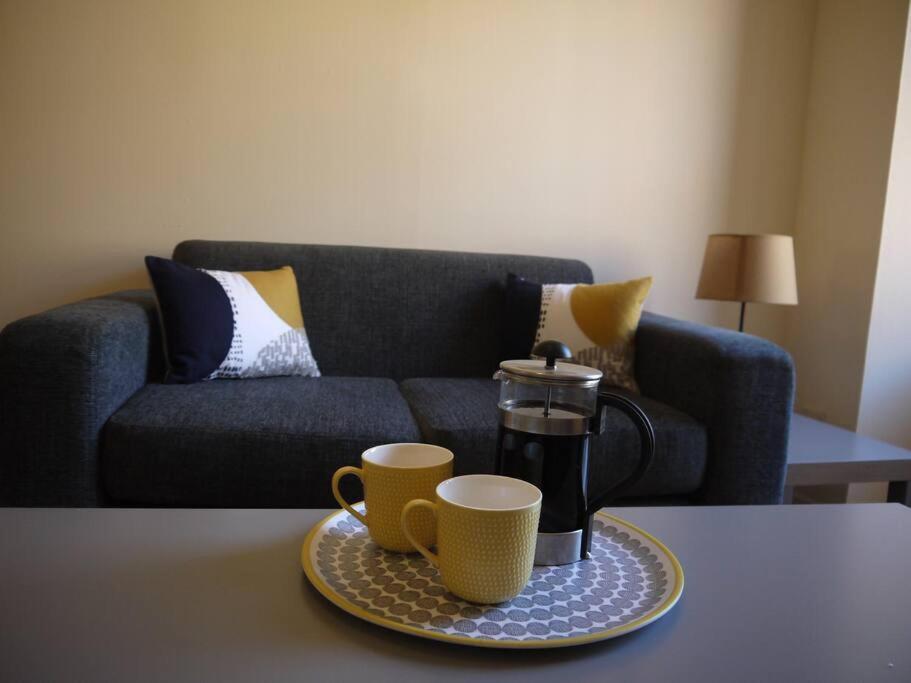 Fabulous Location, One Bedroom West End Flat, Just Off Byres Rd, Close To Sec & Hydro Glasgow Extérieur photo